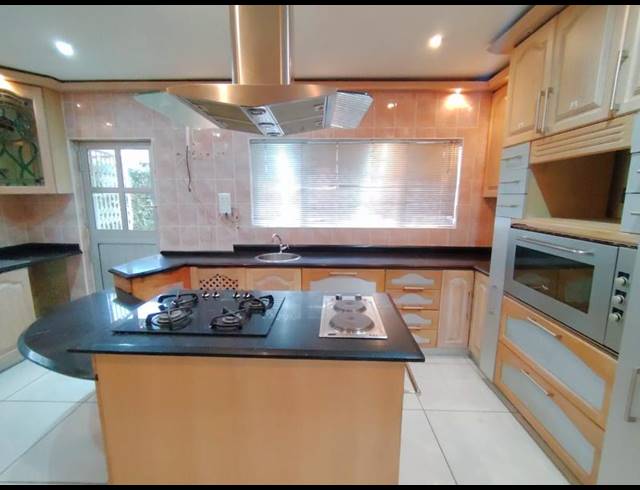 4 BEDROOM HOUSE FOR SALE IN NORTHDENE